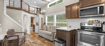 Branson Tiny Home on 52 Acres w/ Private Stocked Pond 1/4 mile hike from home!
