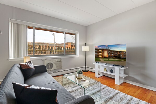 Comfort Apartment, 1 Bedroom | Living area