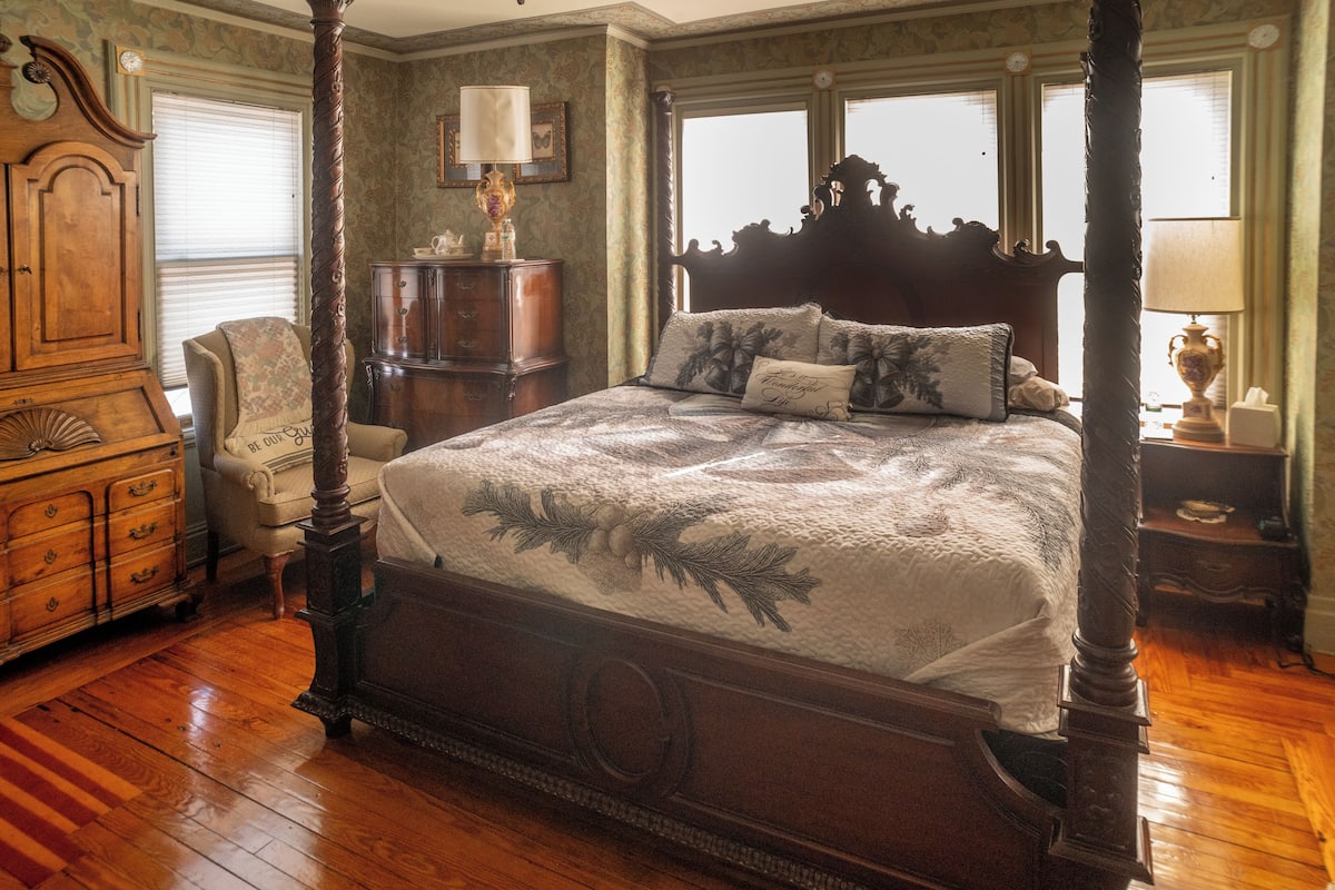 Sir Nicholas Scott | Free WiFi