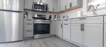 Modern Marvel-Newly Renovated