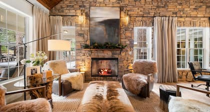 Spa, Theater, Gaming room, Gourmet Kitchen
