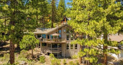 Crystal View by Avantstay Al Fresco Dining w/ View of Lake Tahoe + Crystal Bay