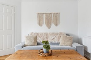 Smart TV - Veitch Gardens - Perfect Spot to explore Exeter (Devon)