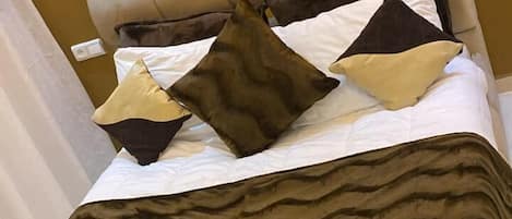 واي فاي وملاءات أسرّة