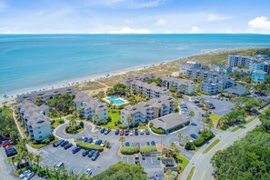 House (1 Bedroom) | Interior - Oceanview Condo + Pool, Balcony & Beach Access 304 D Port O Call by Avantstay (Isle of Palms)