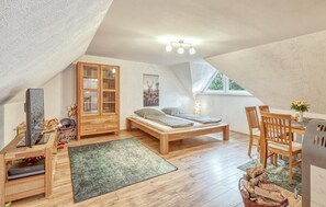 2 Schlafzimmer, Reisekinderbett, kostenloses WLAN