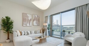 Älytelevisio, videopelejä, kirjoja, stereot