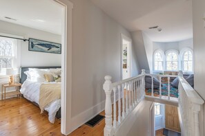 4 bedrooms, WiFi, bed sheets