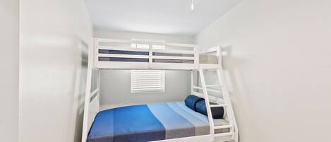3 habitaciones, tabla de planchar con plancha y wifi gratis