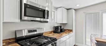 Waterbury Way | Quiet family retreat with patio!