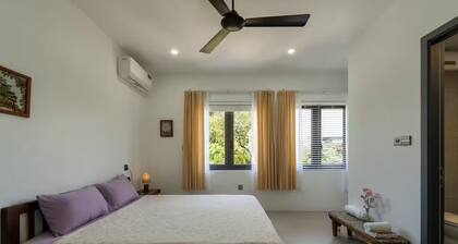 Sanh homestay pool windows mall