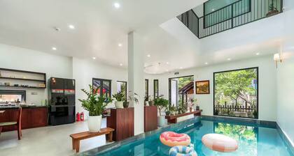 Sanh homestay pool windows mall