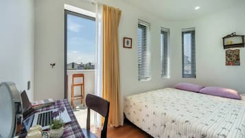 1 bedroom, iron/ironing board, WiFi, bed sheets