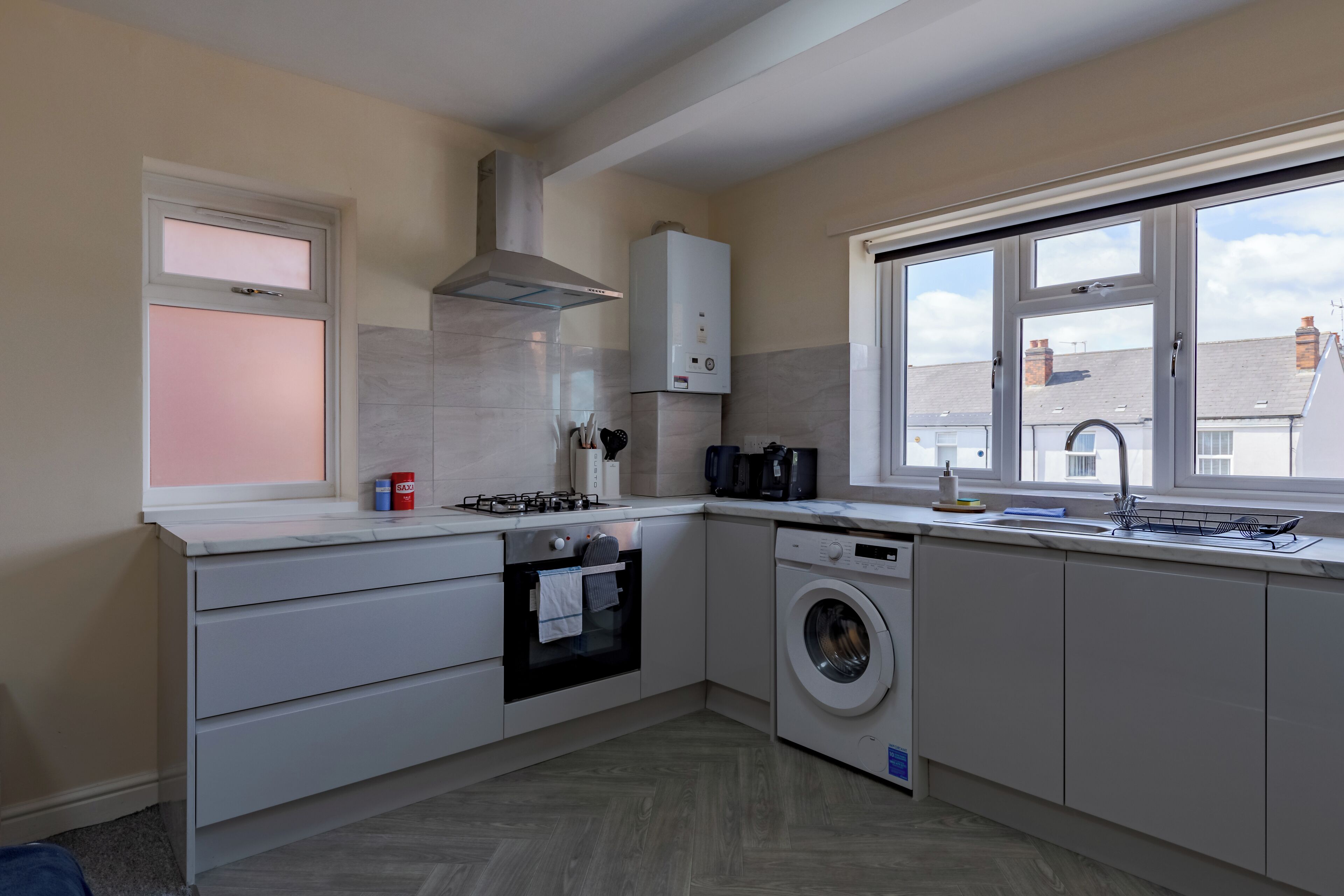 Een magnetron, een oven, een kookplaat