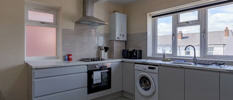 Mikrovågsugn, ugn och spishäll