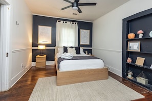 3 habitaciones, tabla de planchar con plancha, wifi y ropa de cama