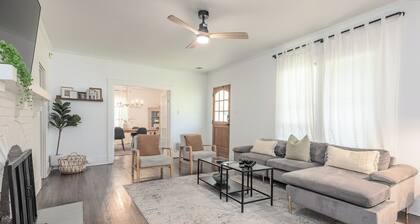 3 Bed, 2 Bath Work Trip or Leisure ~ U of M area