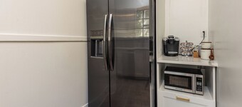 3 Bed, 2 Bath Work Trip or Leisure ~ U of M area