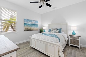 3 bedrooms, iron/ironing board, WiFi, bed sheets