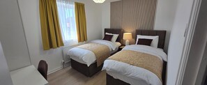 熨斗/熨衣板、WiFi、床单