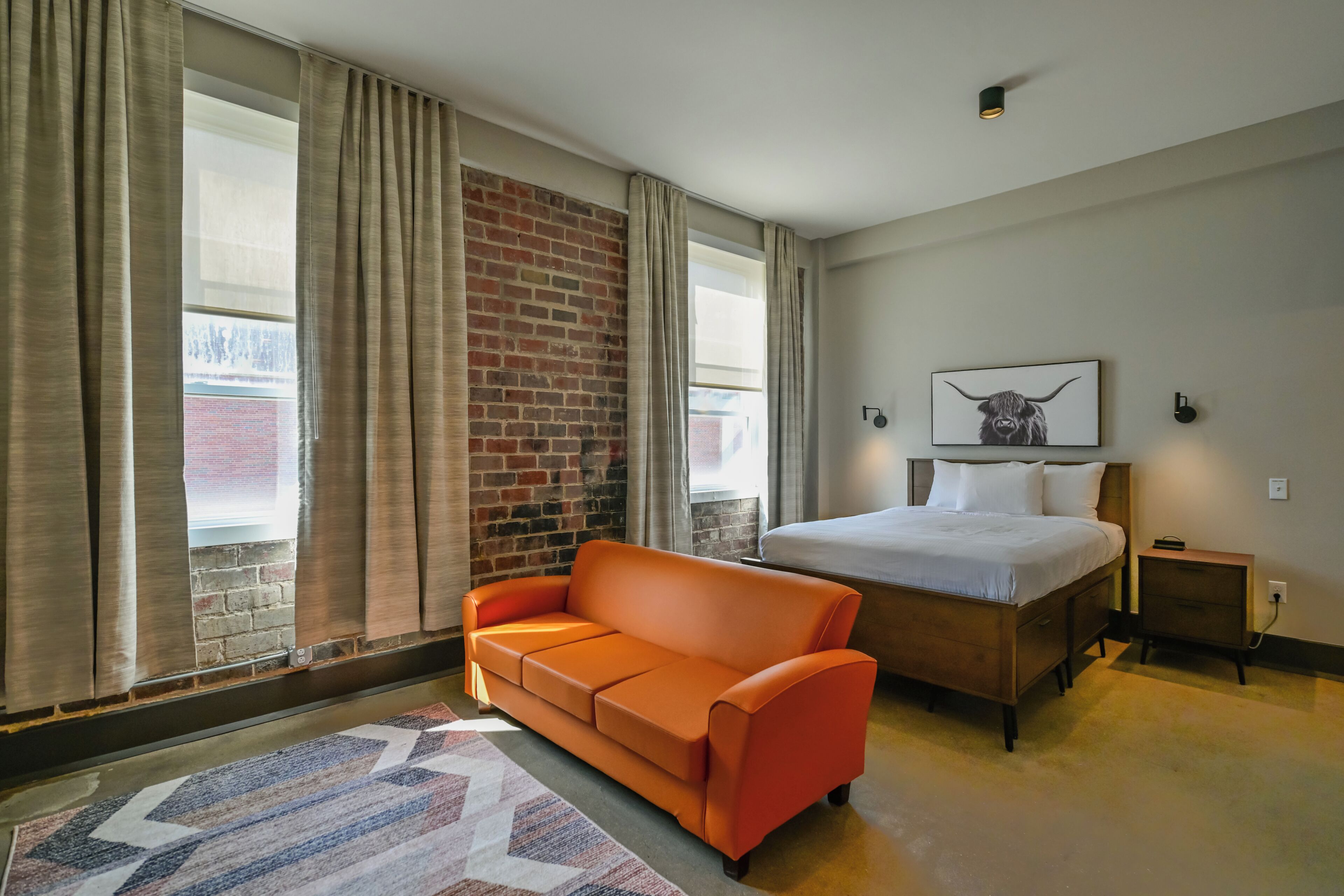 Elite Studio | Laptop workspace, free WiFi, bed sheets