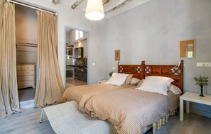 7 chambres, fer et planche à repasser, lit parapluie, Wi-Fi gratuit