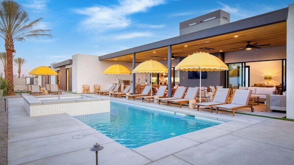 Sleeps 32 2 Villas, Pool, Putting Green+bocce Polo Villas Amara By Avantstay - La Quinta, CA