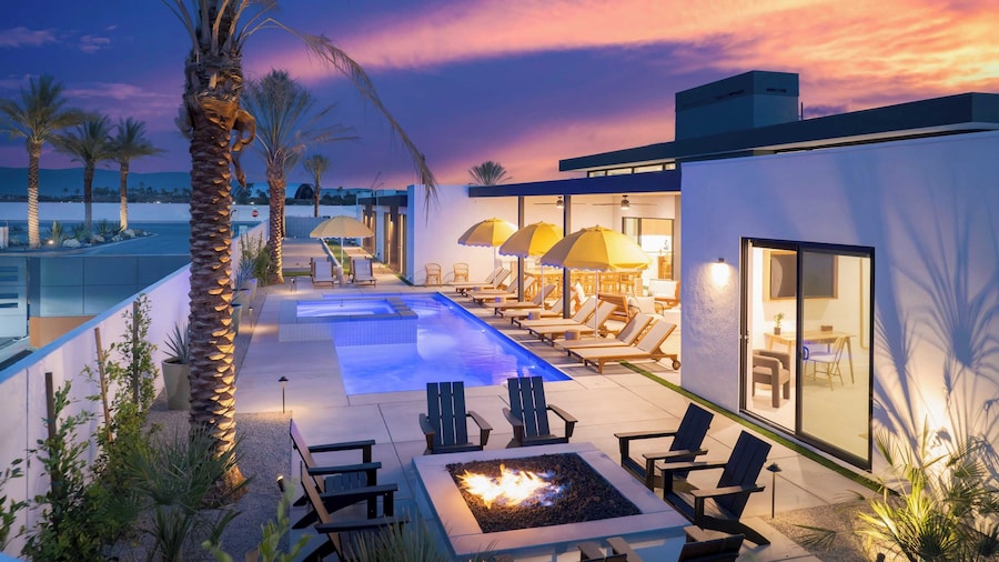 Sleeps 32 2 Villas, Pool, Putting Green+bocce Polo Villas Amara by Avantstay