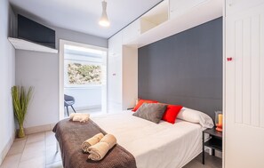 3 bedrooms, travel crib, free WiFi