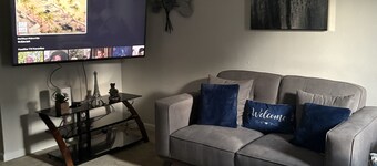 Charming 3-bedroom house with WiFi and AC near Atlanta Airport