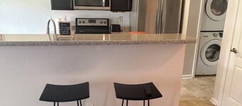 Charming 3-bedroom house with WiFi and AC near Atlanta Airport