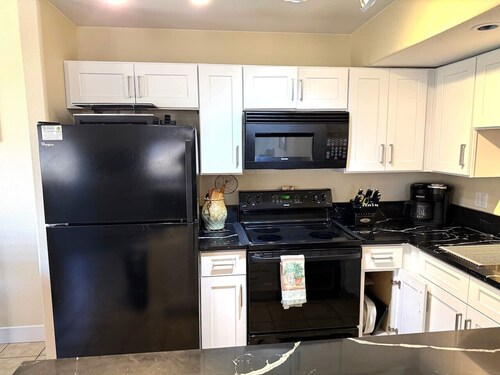 Bright & Spacious 2 Story Condo