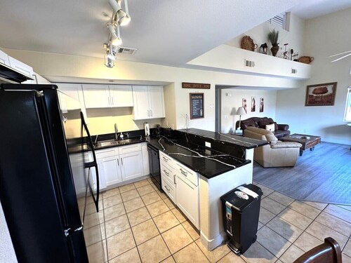 Bright & Spacious 2 Story Condo