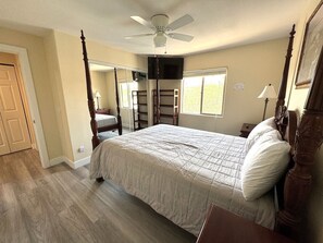 Iron/ironing board, free WiFi, bed sheets