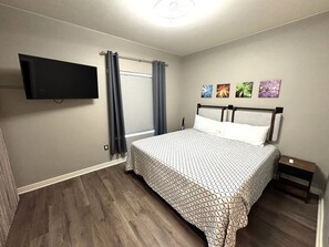 1 多间卧室、熨斗/熨衣板、免费 WiFi、床单