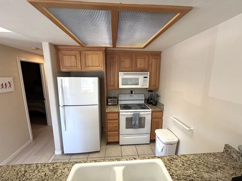 Condo on Wolf Creek Golf Course!