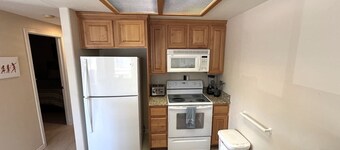 Condo on Wolf Creek Golf Course!