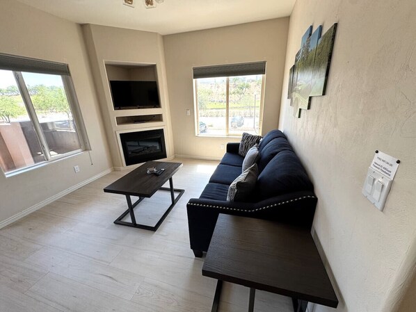 TV - Condo on Wolf Creek Golf Course! (Mesquite)