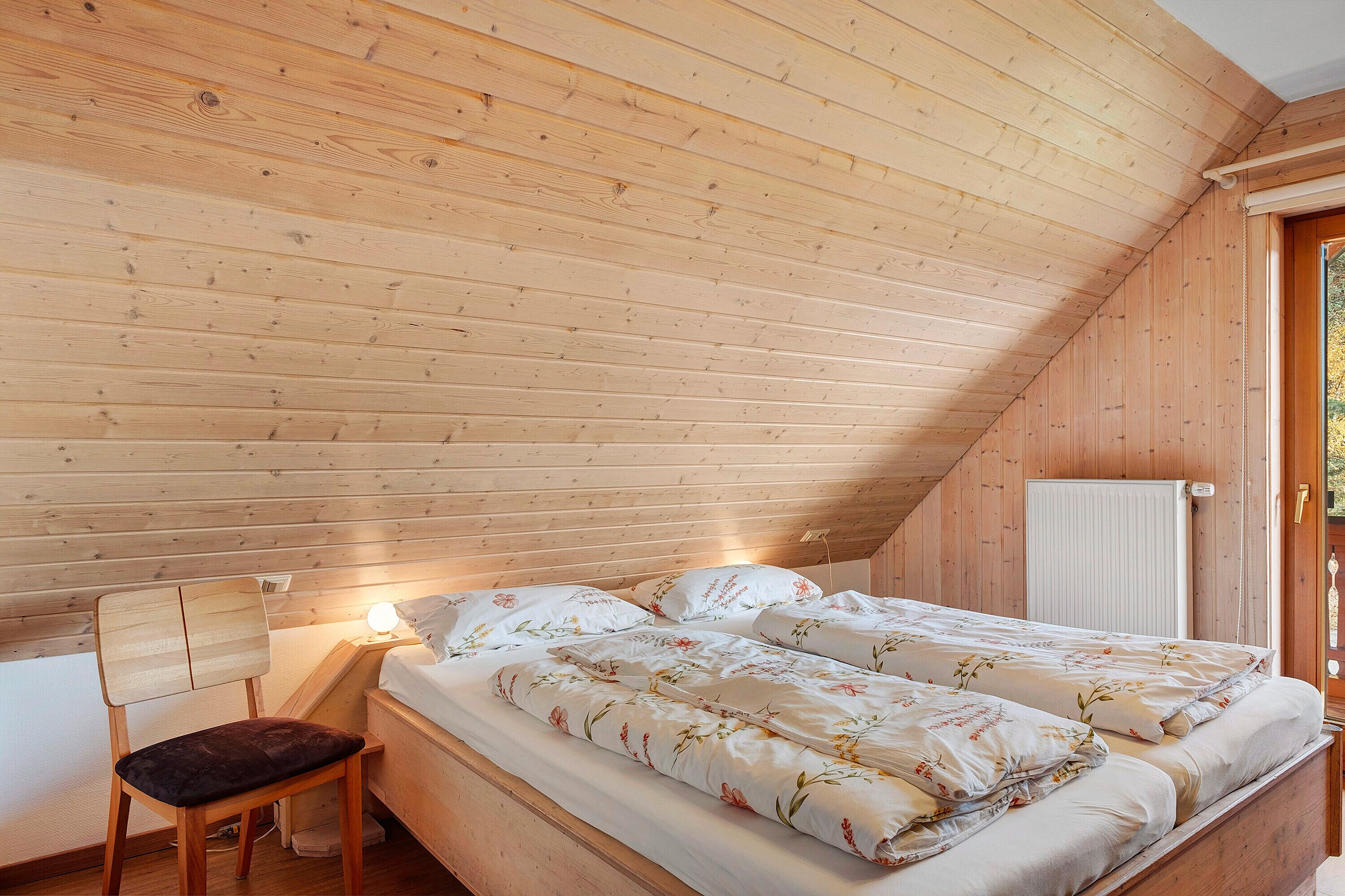 2 slaapkamers, een strijkplank/strijkijzer, wifi, beddengoed