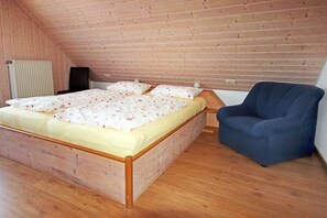 2 Schlafzimmer, Bügeleisen/Bügelbrett, WLAN, Bettwäsche