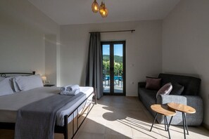 1 habitación, tabla de planchar con plancha, cuna de viaje y wifi 