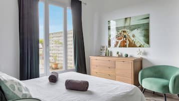 2 slaapkamers, een strijkplank/strijkijzer, wifi, beddengoed