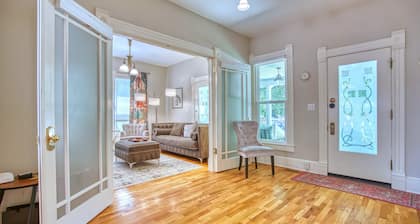 Craftsman Oasis in Old Longmont