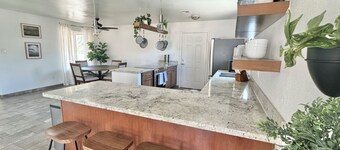 Family-Friendly 3BR house in Prime Location-near hospital – PETS STAY FREE