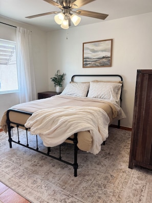 3 dormitorios, tabla de planchar con plancha, wifi y ropa de cama