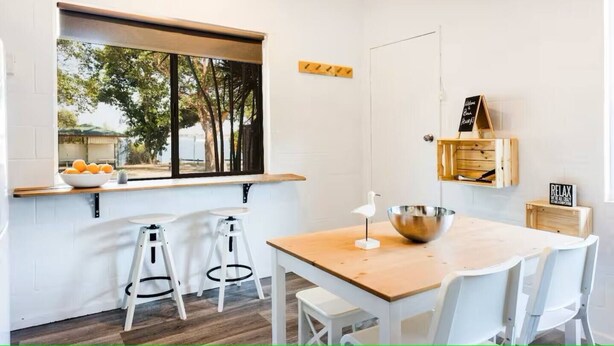 Dining - Iluka Beachouse UNIT 1 (Iluka)