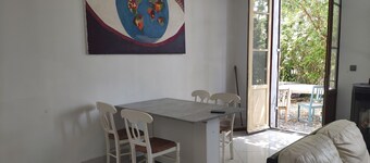 Ground floor apartment in Soulac sur Mer 2.9km from the central beach. 