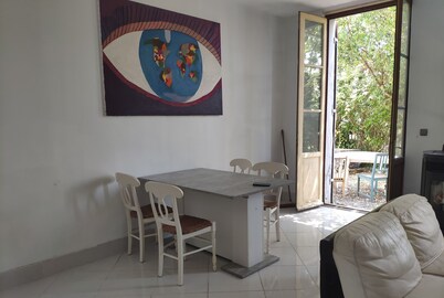 Ground floor apartment in Soulac sur Mer 2.9km from the central beach. 