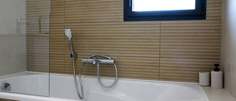 Ducha, secador de pelo