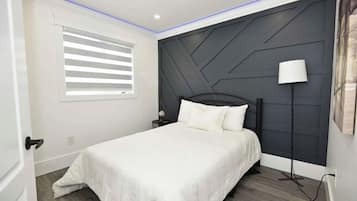 1 habitación, tabla de planchar con plancha, wifi y ropa de cama